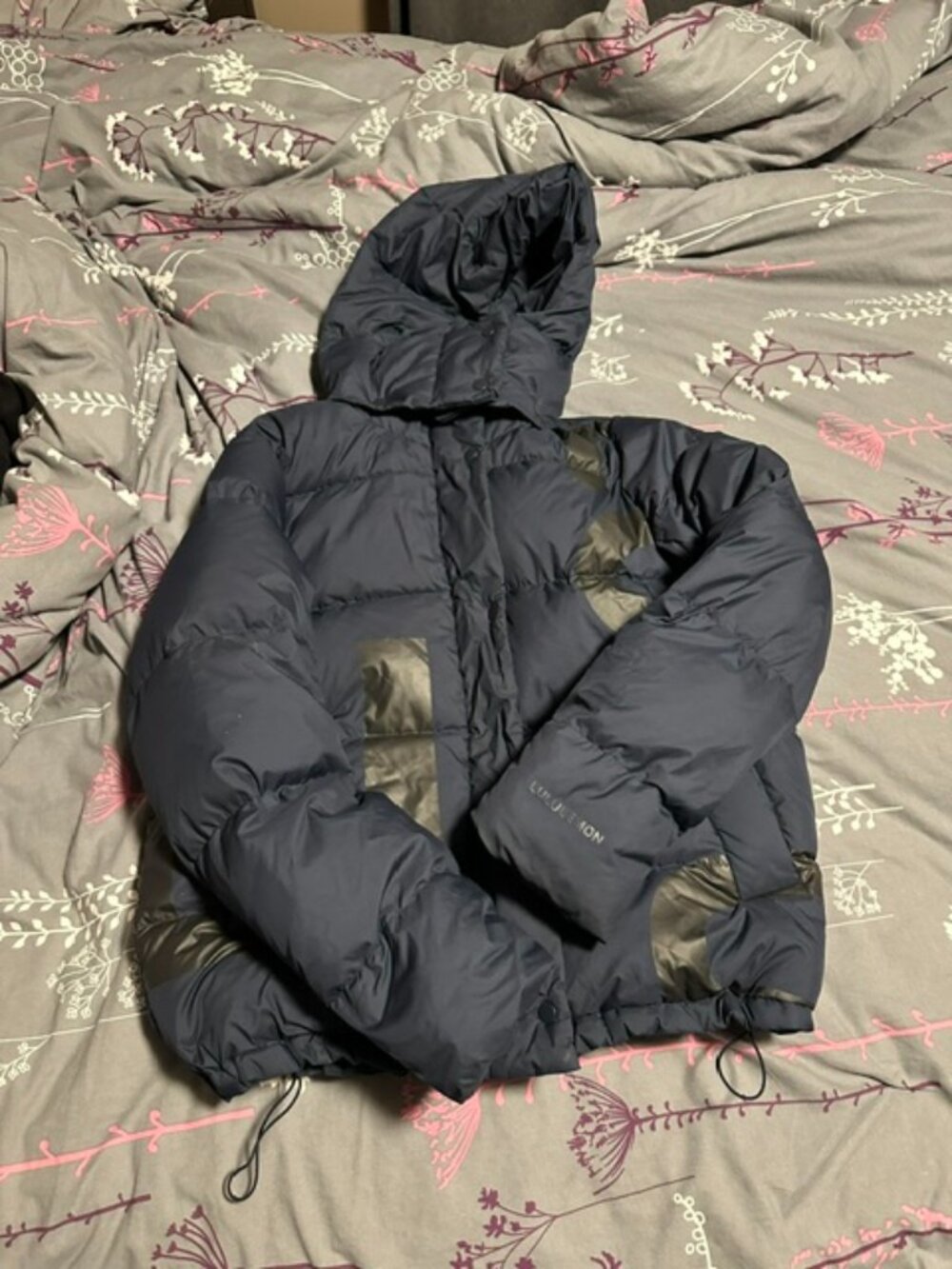 Lululemon navy blue wunder puff jacket size 8